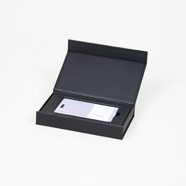 Box with insert Box with insert