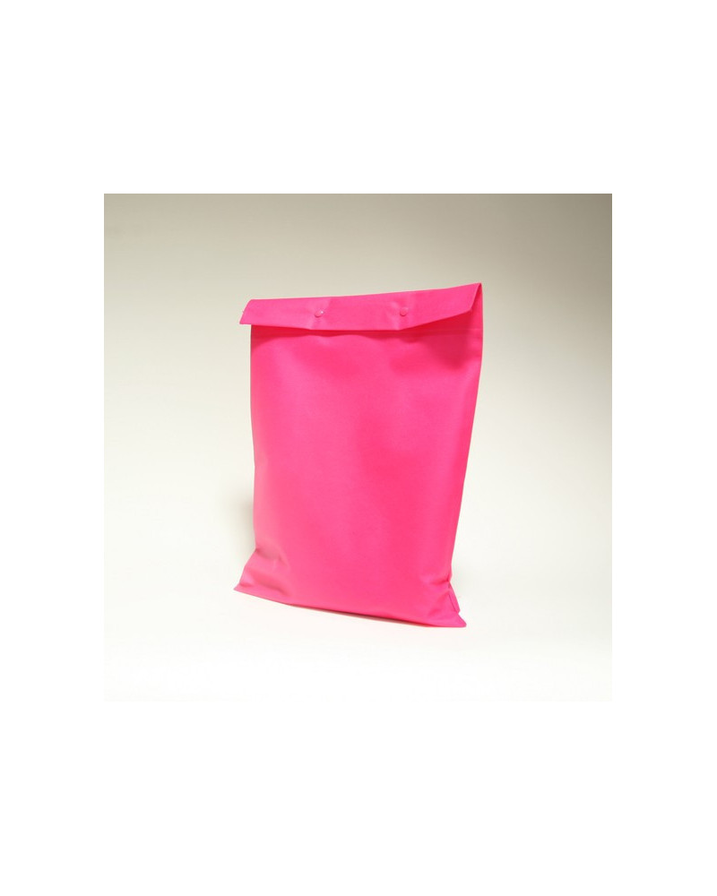Press button pouch