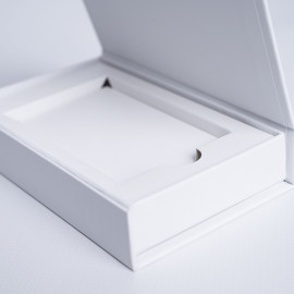 Box with insert Box with insert