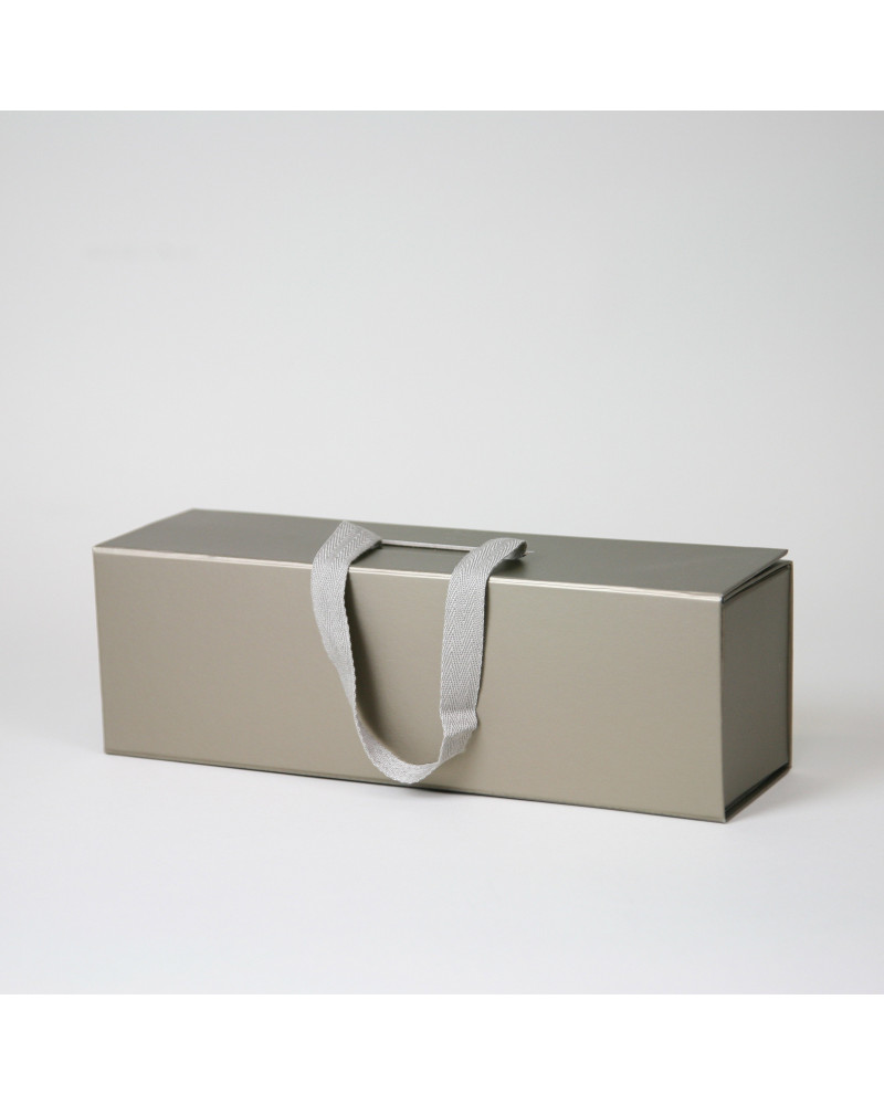 Caja para botellas con asas