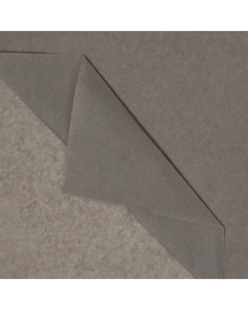 Luxurious Silkpaper delivered by racks of ± 470 sheets.