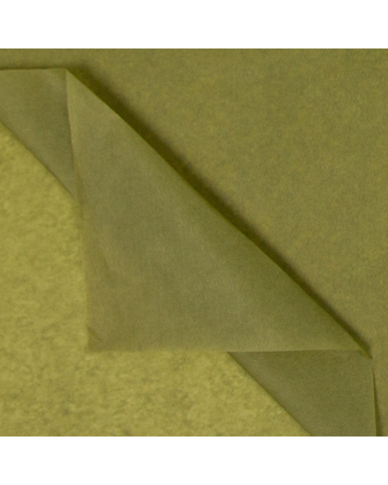 Luxueus zijdepapier wordt geleverd per riem van ± 470 vellen.