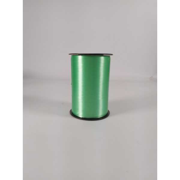 Ruban brillant de dimension 10 mm x 250 mètres.