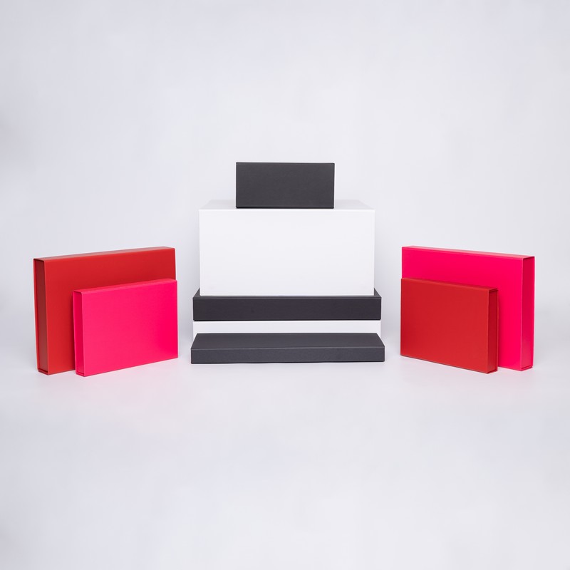 Evoboxen sind schlanke magnetische Geschenkboxen, mit Ausnahme eines voluminösen Spitzenmodells. Diese flachen Magnetboxen, die flach geliefert werden,eignen sich perfekt als luxuriöse Verpackungslösung.